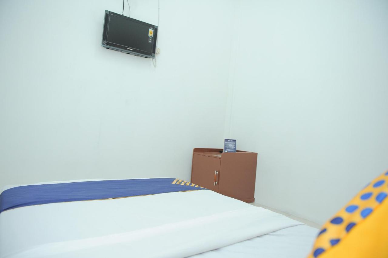 Spot On 2891 999 Guest House Sumedang Exterior foto